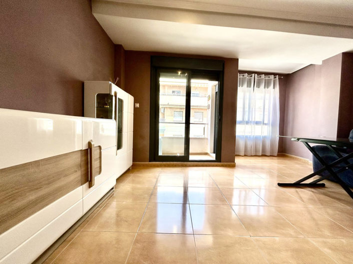 Image No.3-Appartement de 2 chambres à vendre à Torrevieja