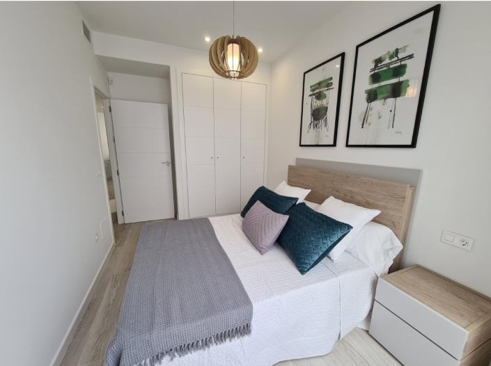 Image No.6-3 Bed Townhouse for sale