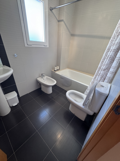 Image No.25-3 Bed Apartment for sale