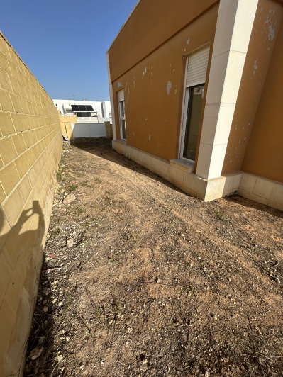 Image No.19-2 Bed Semi-Detached for sale