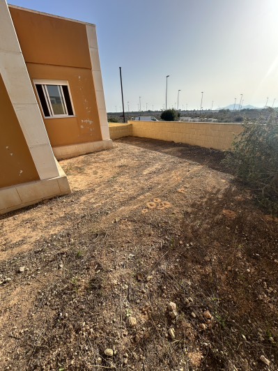 Image No.20-2 Bed Semi-Detached for sale