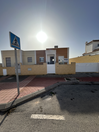 Image No.4-2 Bed Semi-Detached for sale