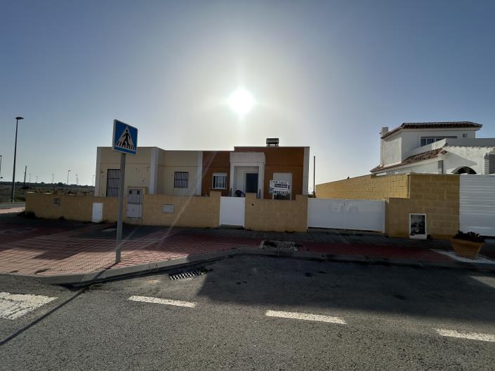 Image No.3-2 Bed Semi-Detached for sale