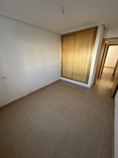 Image No.35-2 Bed Semi-Detached for sale