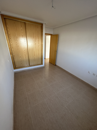 Image No.37-2 Bed Semi-Detached for sale