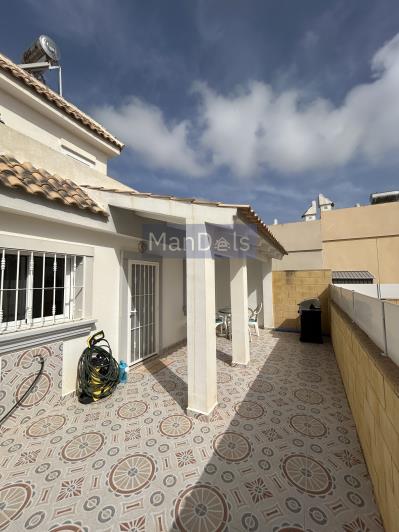 Image No.16-5 Bed Villa / Detached for sale