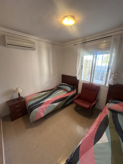 Image No.27-5 Bed Villa / Detached for sale