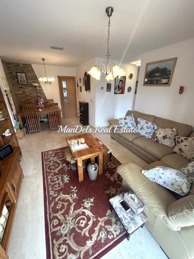 Image No.10-3 Bed Apartment for sale