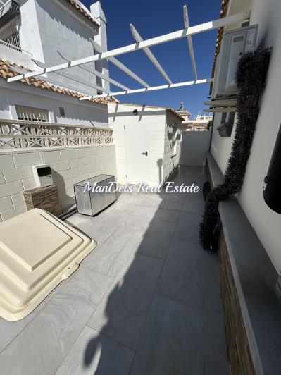 Image No.6-5 Bed Semi-Detached for sale