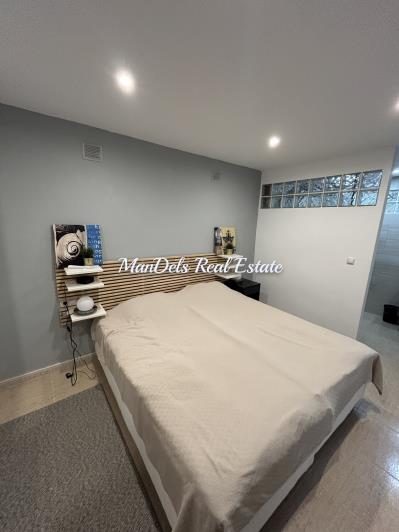 Image No.40-5 Bed Semi-Detached for sale