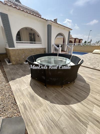 Image No.6-5 Bed Villa / Detached for sale