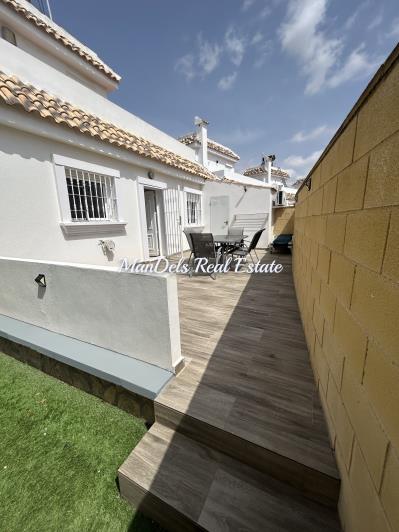 Image No.18-5 Bed Villa / Detached for sale