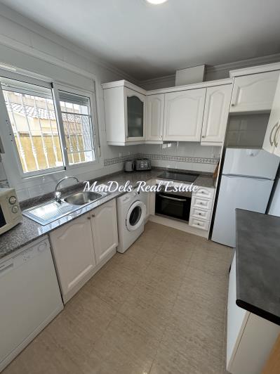 Image No.28-5 Bed Villa / Detached for sale