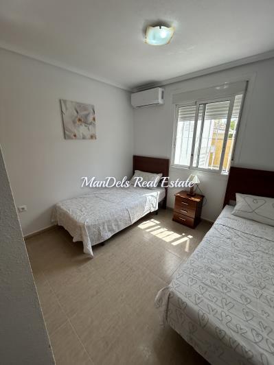 Image No.36-5 Bed Villa / Detached for sale