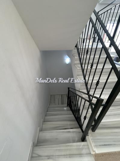 Image No.38-5 Bed Villa / Detached for sale