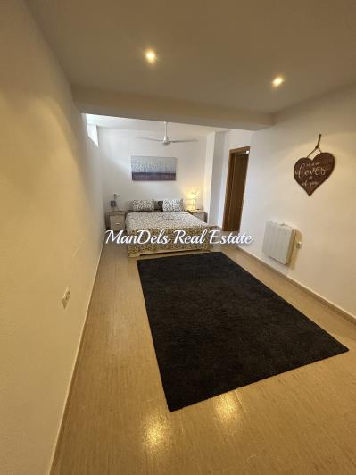 Image No.47-5 Bed Villa / Detached for sale