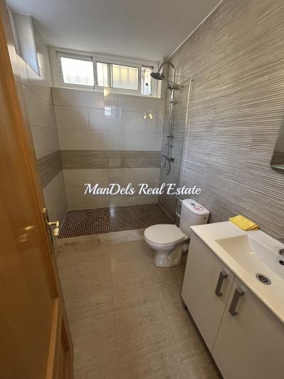 Image No.51-5 Bed Villa / Detached for sale