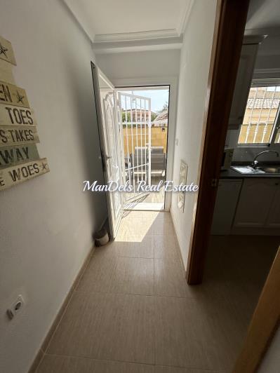 Image No.52-5 Bed Villa / Detached for sale