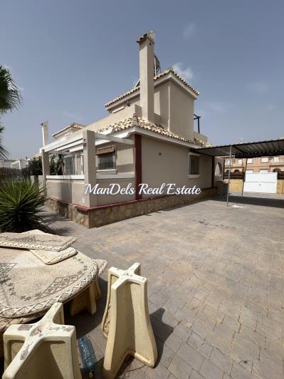 Image No.13-2 Bed Semi-Detached for sale