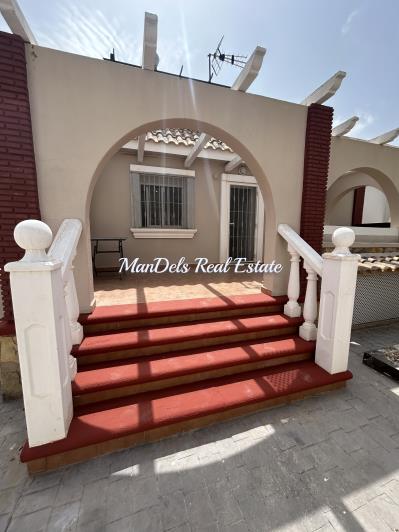 Image No.15-2 Bed Semi-Detached for sale