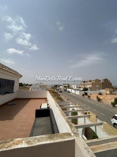 Image No.44-2 Bed Semi-Detached for sale