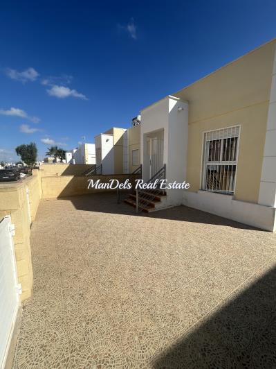 Image No.5-2 Bed Semi-Detached for sale