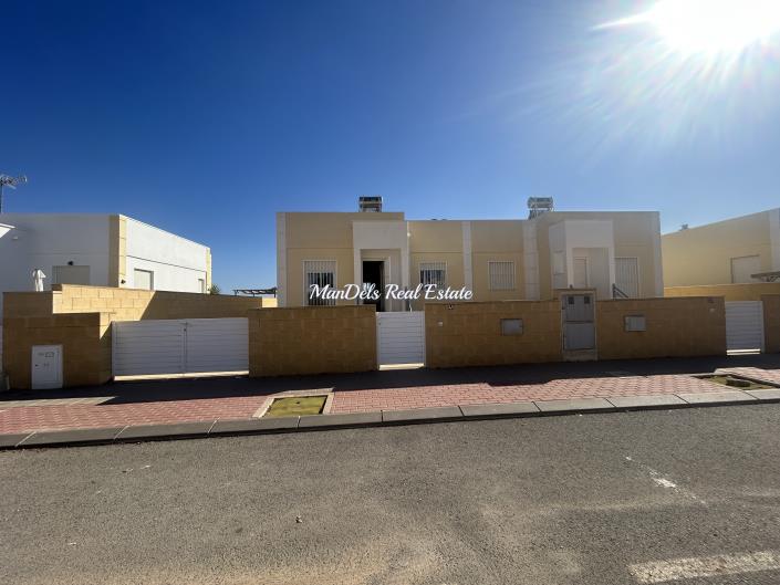 Image No.12-2 Bed Semi-Detached for sale