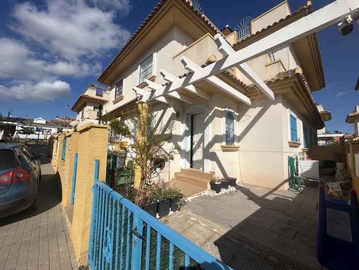 Image No.4-3 Bed Townhouse for sale