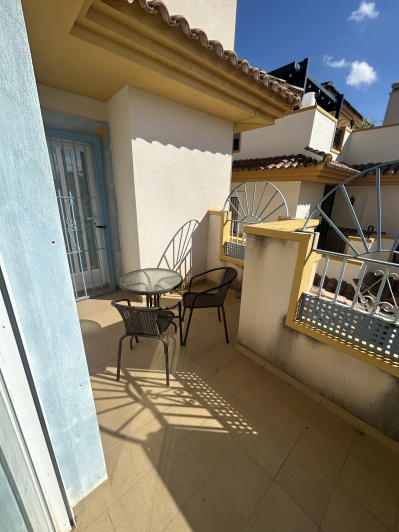 Image No.19-3 Bed Townhouse for sale