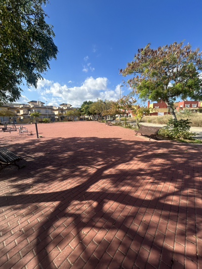 Image No.30-3 Bed Townhouse for sale