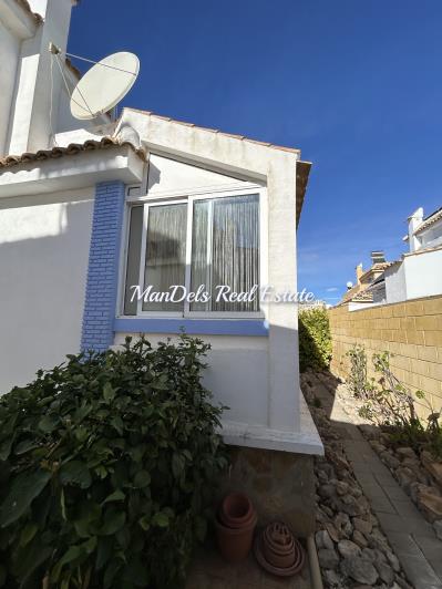 Image No.8-3 Bed Villa / Detached for sale