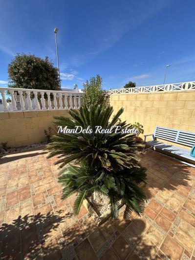 Image No.9-3 Bed Villa / Detached for sale