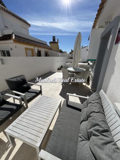 Image No.12-4 Bed Villa / Detached for sale