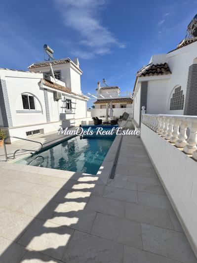 Image No.5-4 Bed Villa / Detached for sale