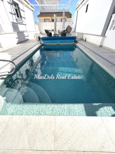 Image No.7-4 Bed Villa / Detached for sale