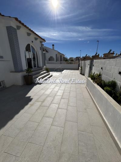 Image No.4-4 Bed Villa / Detached for sale