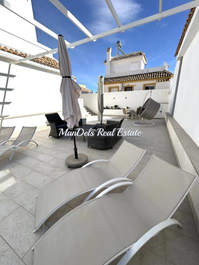 Image No.9-4 Bed Villa / Detached for sale