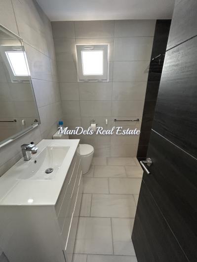 Image No.30-4 Bed Villa / Detached for sale