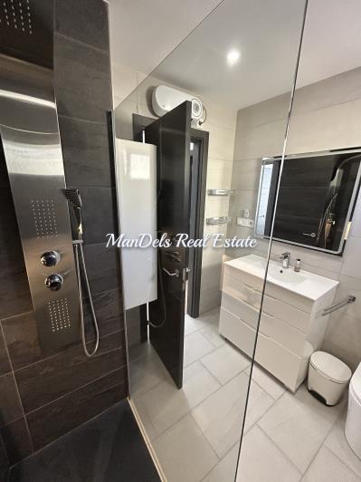 Image No.28-4 Bed Villa / Detached for sale