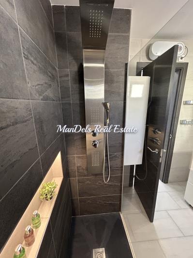 Image No.29-4 Bed Villa / Detached for sale