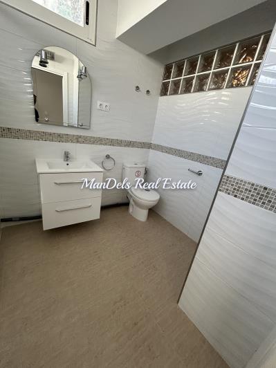 Image No.41-4 Bed Villa / Detached for sale