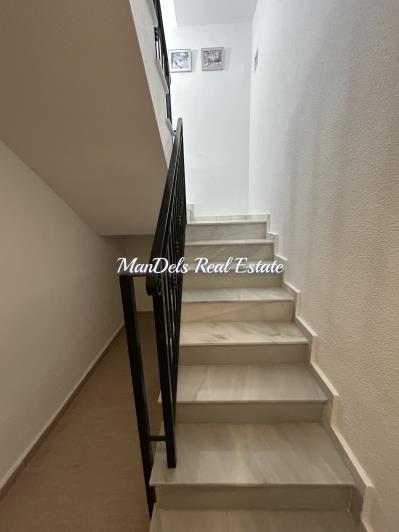 Image No.48-4 Bed Villa / Detached for sale