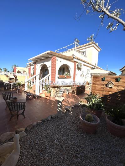 Image No.4-2 Bed Villa / Detached for sale