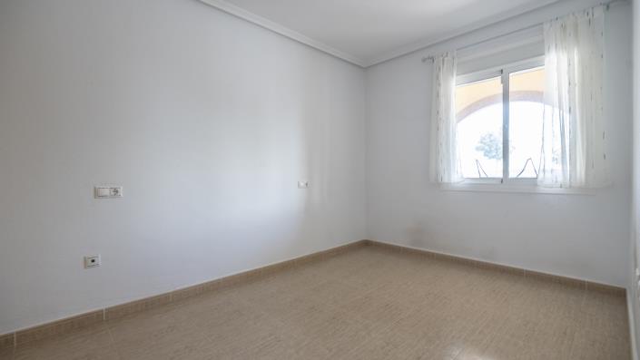 Image No.14-2 Bed Bungalow for sale