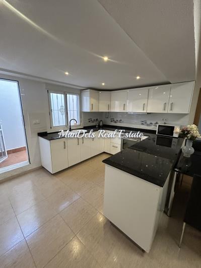 Image No.30-4 Bed Villa / Detached for sale