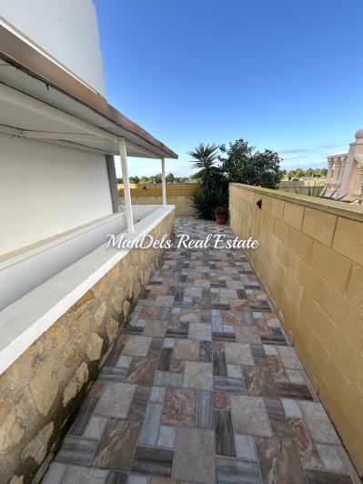 Image No.37-4 Bed Villa / Detached for sale