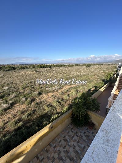 Image No.50-4 Bed Villa / Detached for sale