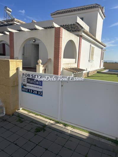 Image No.4-2 Bed Semi-Detached for sale