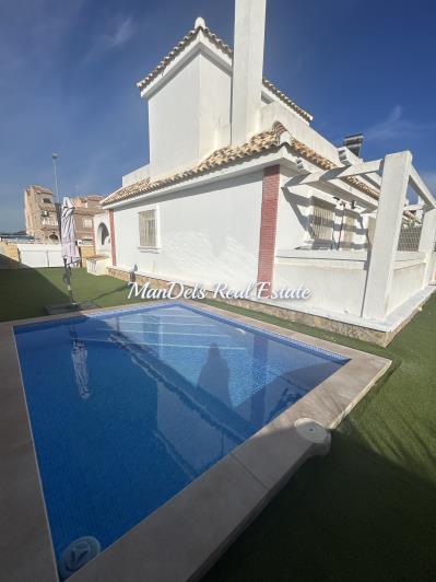 Image No.10-2 Bed Semi-Detached for sale