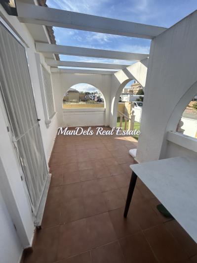 Image No.17-2 Bed Semi-Detached for sale